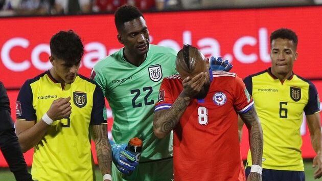 Arturo Vidal escribió carta a la FIFA para apelar al castigo por su expulsión ante Ecuador
