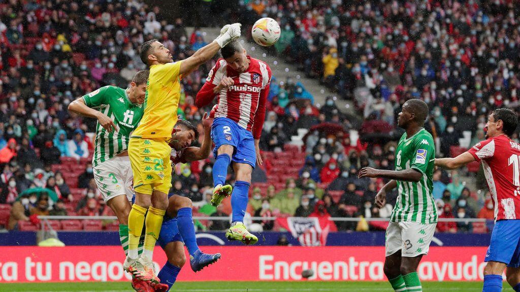 Betis de Pellegrini y Bravo cayó ante el Atlético de Madrid