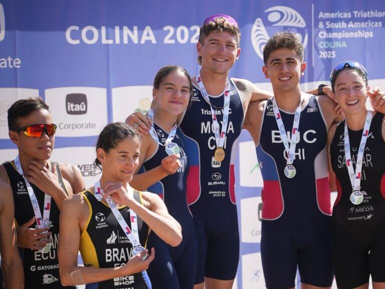 Team Chile de triatlón se consagra campeón sudamericano en Colina