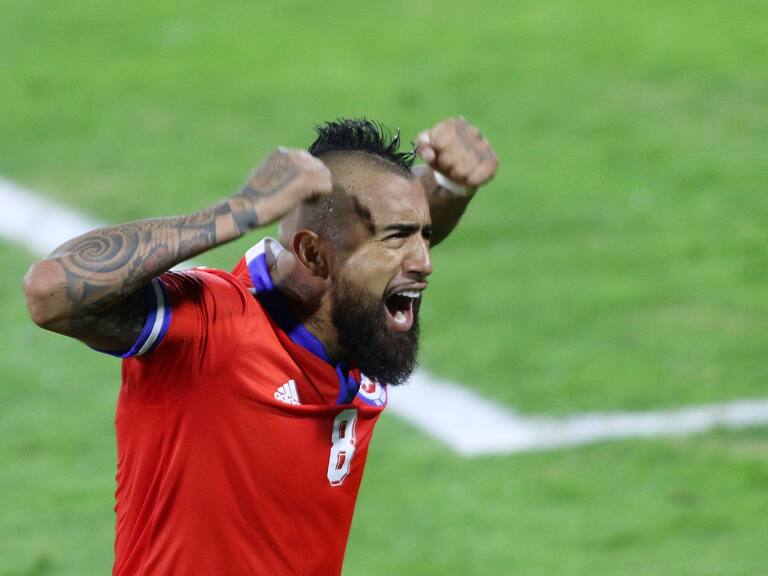 Arturo Vidal no da por perdida la clasificación al Mundial de Qatar