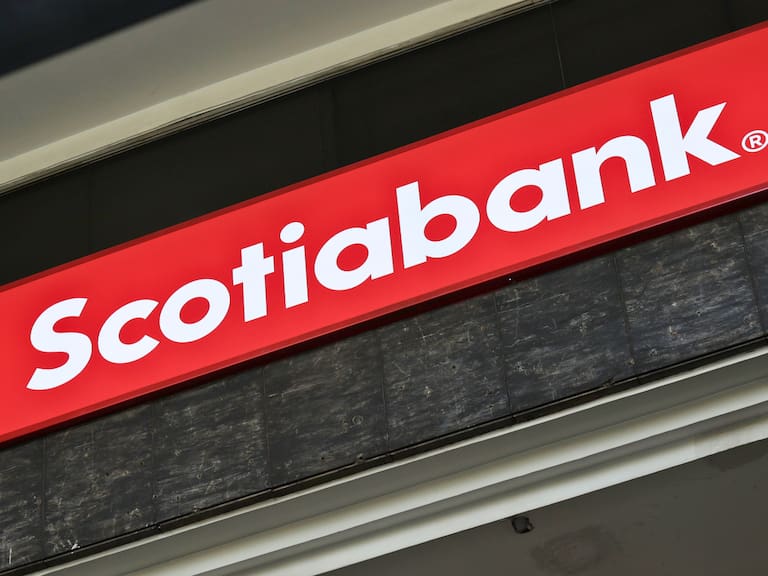 Banco Scotiabank es condenado a pagar millonaria multa: discriminó a adultos mayores que querían renovar tarjeta de crédito