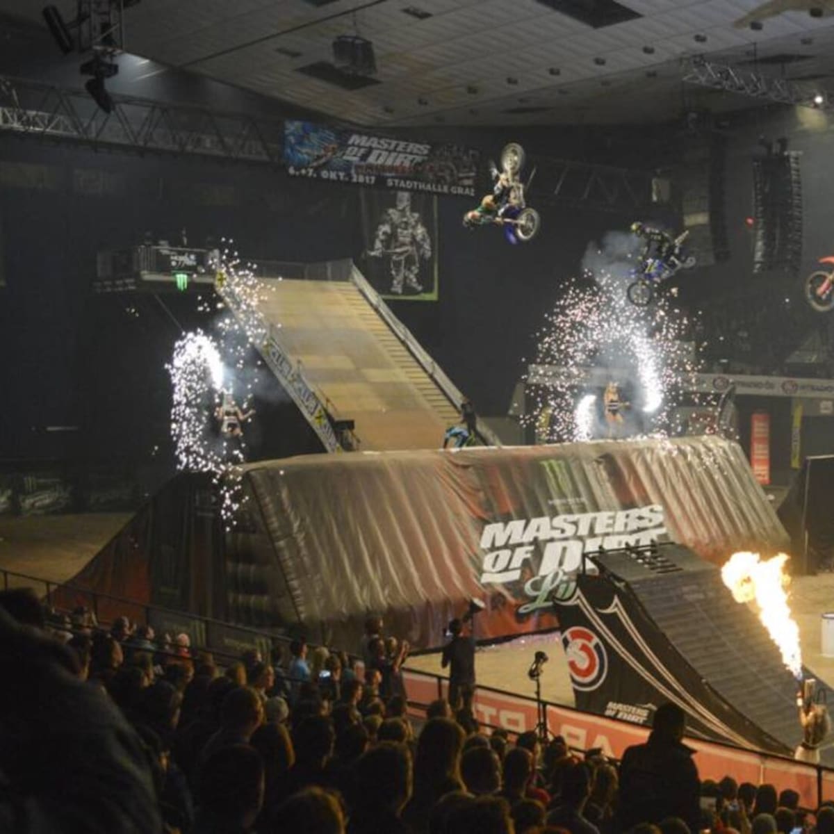 Espectáculo de motocross freestyle y BMX “Masters of Dirt: Freestyle Firestorm” llega a Chile: fecha y precios