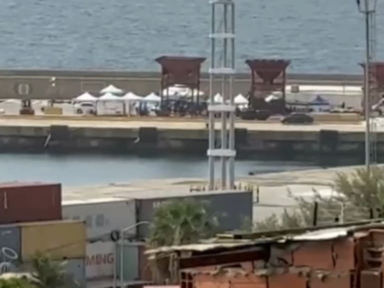 Terremoto en Venezuela: registran una larga fila de ataúdes en el puerto de La Guaira