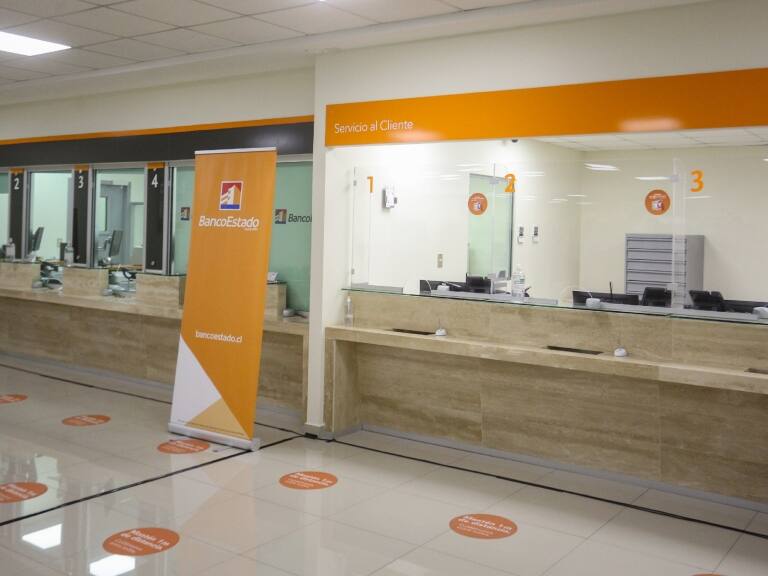 BancoEstado reintegra a candidato del Partido Republicano que acusó «persecución política»