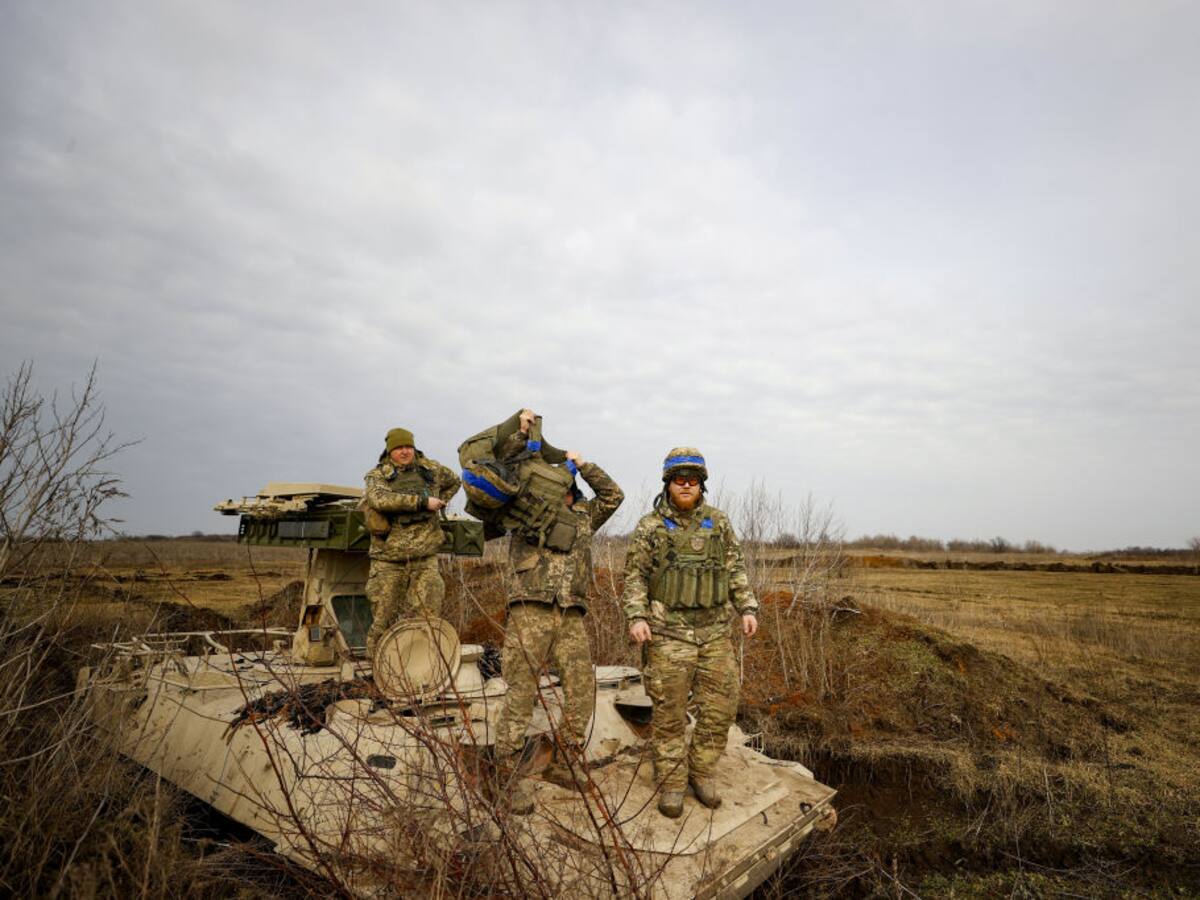Ucrania con «tensa» situación en Bajmut por avance de Rusia
