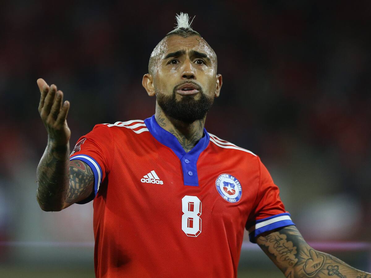 Arturo Vidal levantó cabeza tras quedar sin Mundial: «Volveremos a luchar porque en Chile esa es nuestra única forma de vivir»