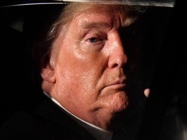 Cámara de Representantes de EE.UU. presenta pruebas contra Donald Trump