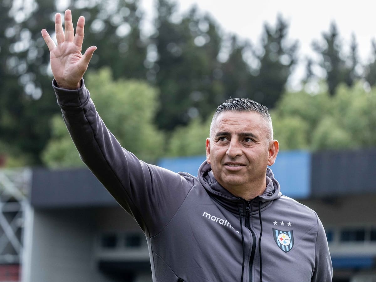 Huachipato anuncia a sus primeros refuerzos para el 2025: dos viejos conocidos de Jaime García y el goleador de la Primera B