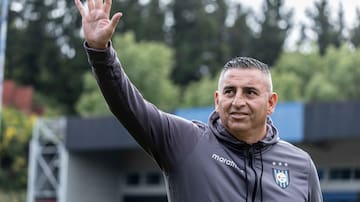 Huachipato anuncia a sus primeros refuerzos para el 2025: dos viejos conocidos de Jaime García y el goleador de la Primera B