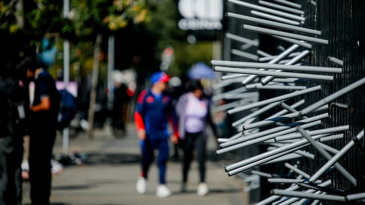 SLEP Santiago Centro confirma tomas en cuatro liceos emblemáticos y activa protocolos tras movilización estudiantil