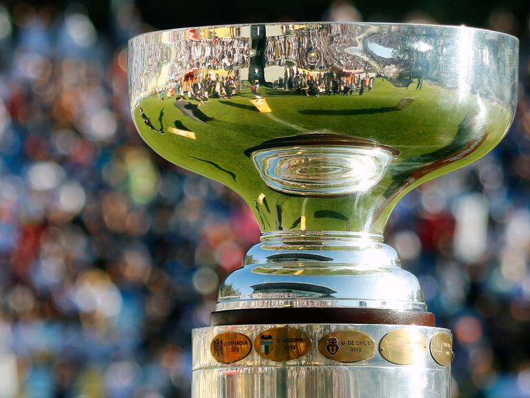 Los cambios para el fútbol chileno en 2026: cuadrangular para Supercopa y tercer torneo en Primera División