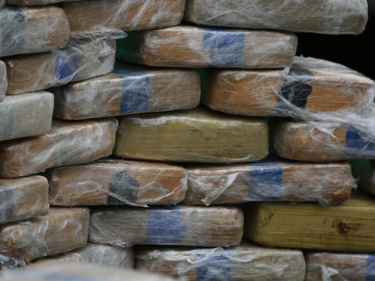 Carabineros decomisa más de 400 kilos de cocaína en Pudahuel: dos personas fueron detenidas