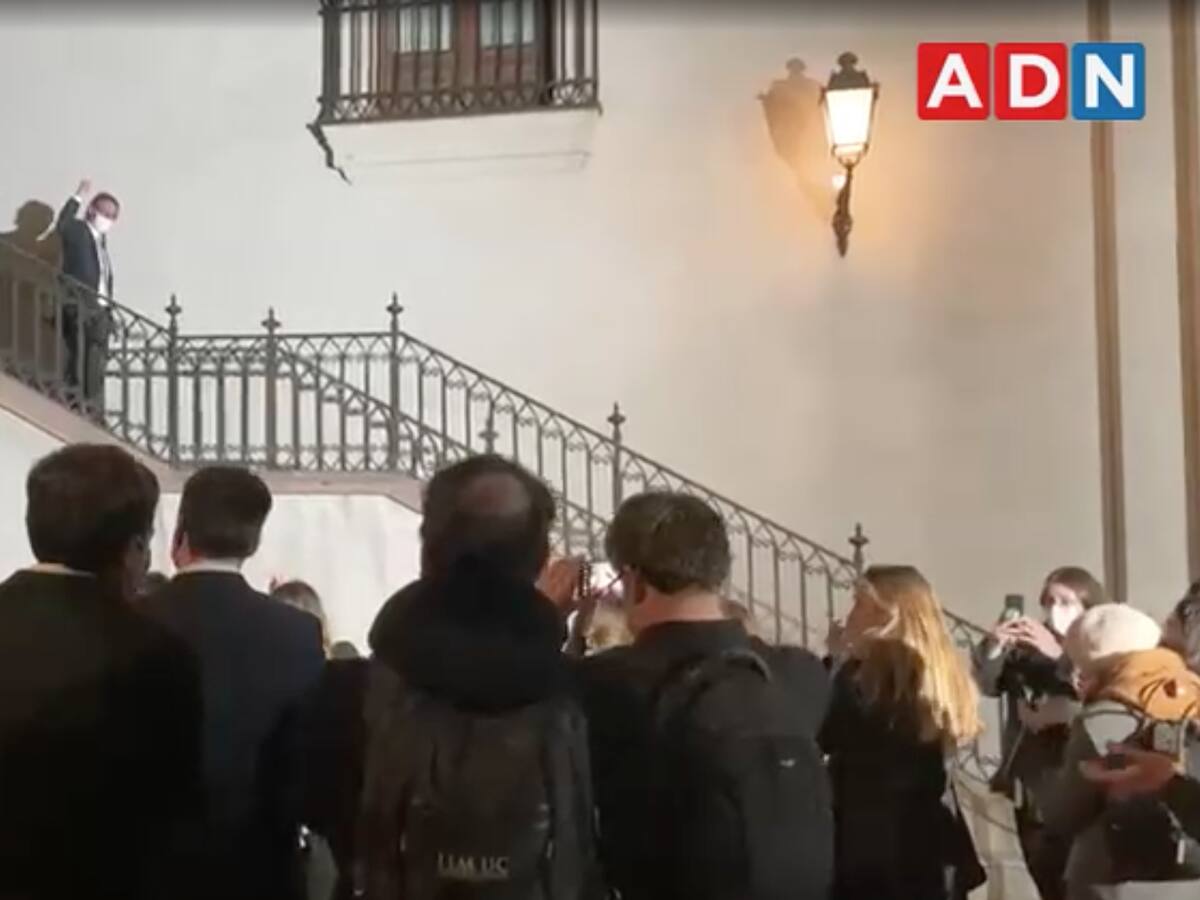 Ministro Raúl Figueroa fue aplaudido en La Moneda tras superar acusación constitucional