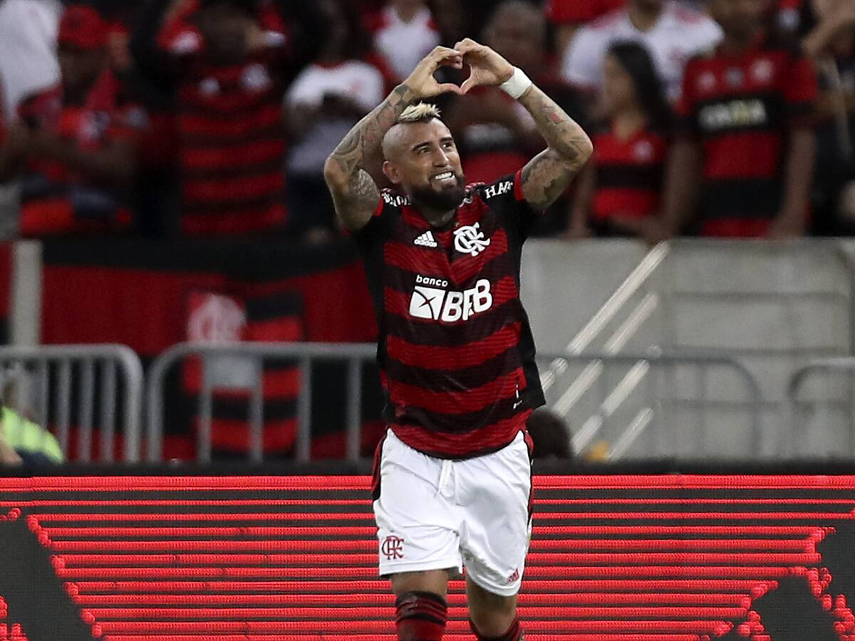 El Rey no decepciona: Arturo Vidal convierte su primer gol con la camiseta del Flamengo