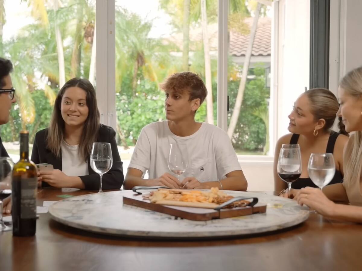 Hijo de Rafa Araneda revela su novedoso emprendimiento en Estados Unidos: los clientes ponen el precio