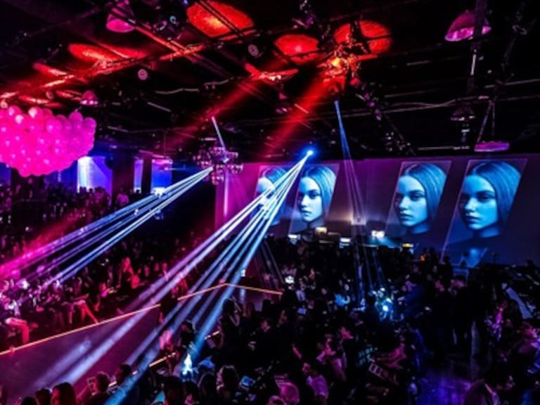 Joven denuncia peligrosa experiencia en discoteque de Las Condes: «Es una red rancia»