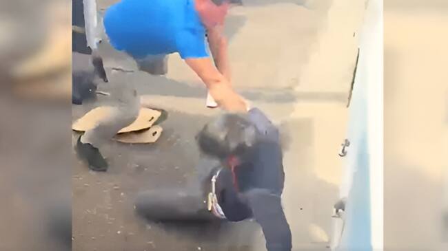 Video muestra violenta agresión de un chofer de micro a estudiante en Temuco