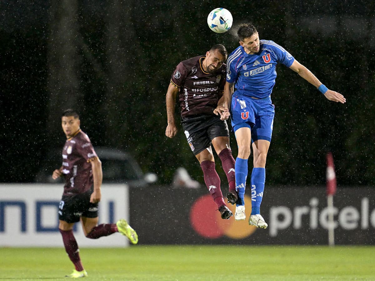 La U no pudo con un defensivo Carabobo y terminó empatando en Venezuela por Copa Libertadores