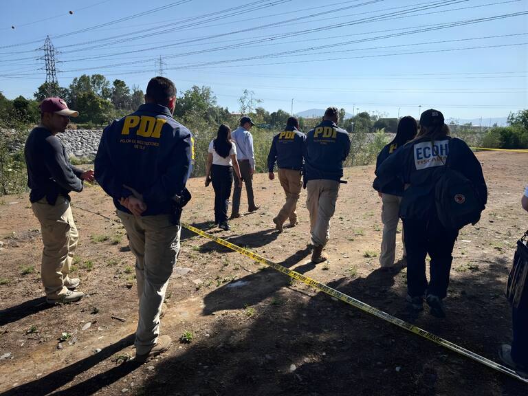 Hallan cuerpo en avanzado estado de descomposición en ribera del río Mapocho