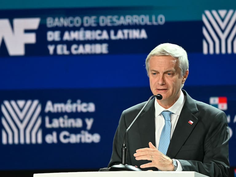 Kast tras participación en foro internacional en Panamá