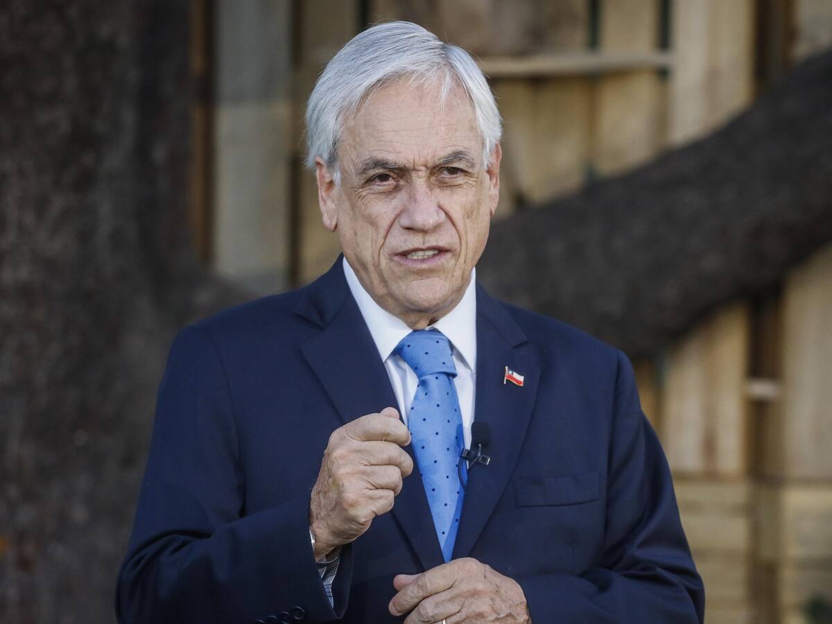Contraloría ofició a la CMF para fiscalizar comunicaciones de tres entidades por fideicomiso ciego de Presidente Piñera