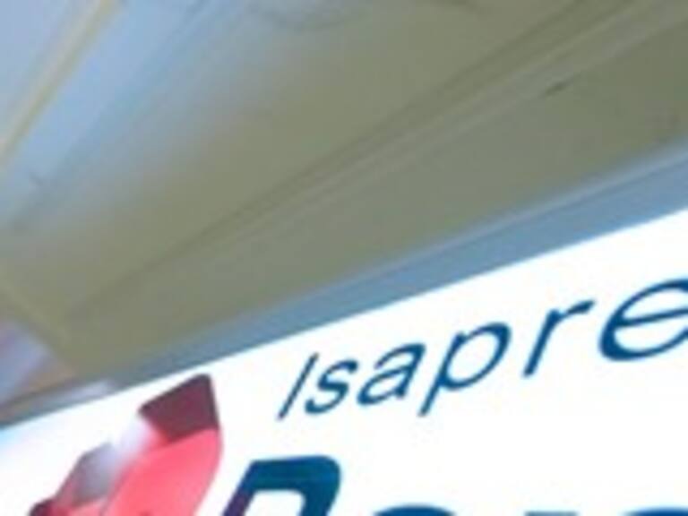 Casi 13 mil millones de pesos en excesos no han sido cobrados por afiliados a las Isapres