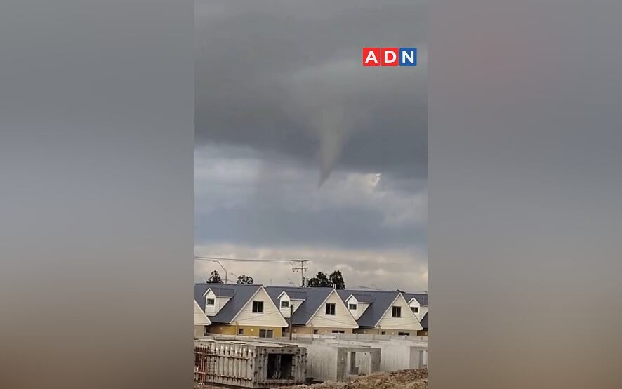 Registran nube embudo en San Clemente