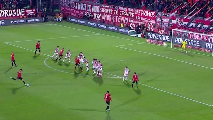 Maximiliano Gutiérrez es furor en Argentina con este golazo: ¡tiro libre perfecto!
