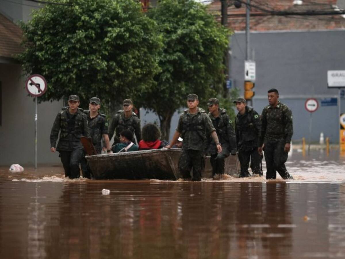 Aumentan a 57 los muertos por devastadoras lluvias en Brasil