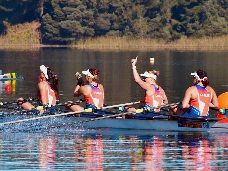 El Team Chile se luce en San Pedro de la Paz y gana dos medallas de plata en el remo de Santiago 2023