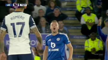 “Yo gané una Premier League”: El fuerte cruce entre Vardy y Cuti Romero que se hizo viral en la Premier League