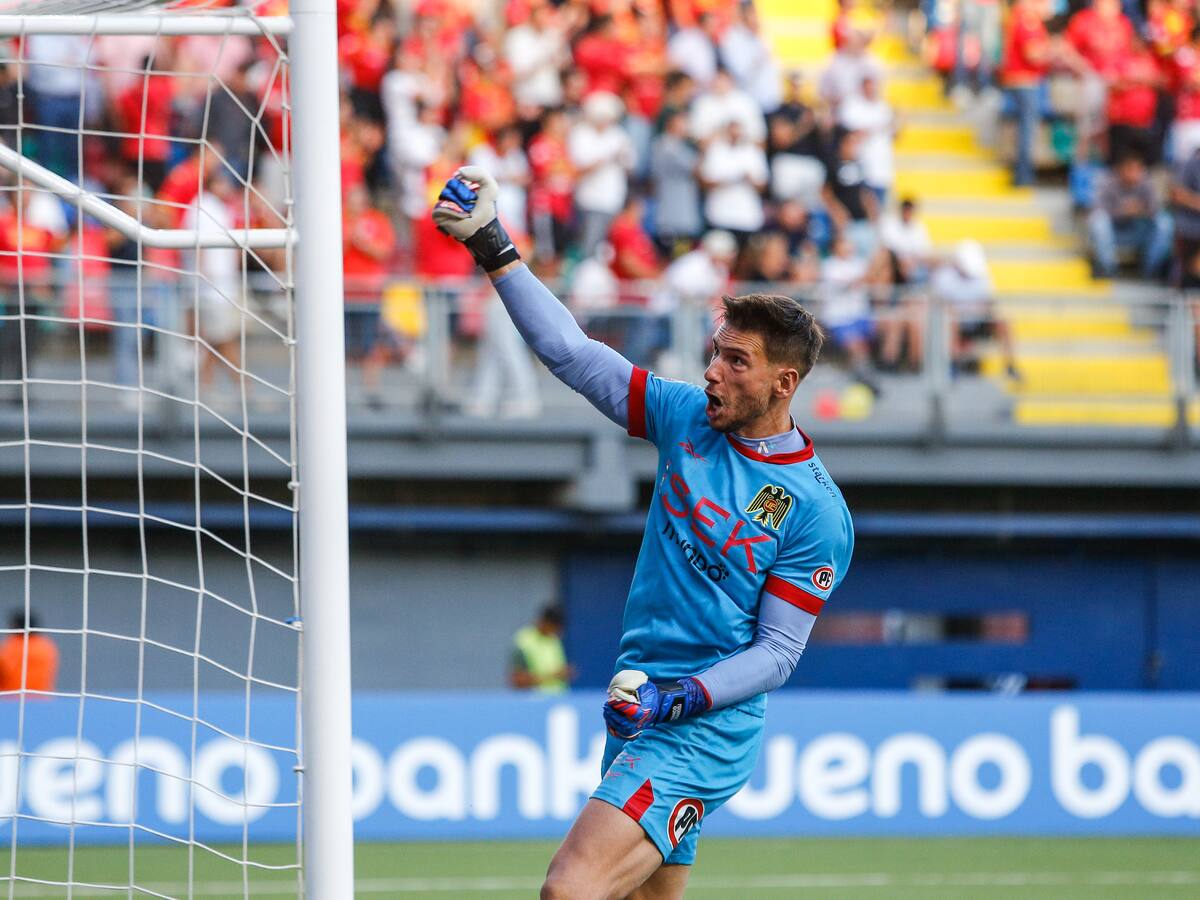 Torganscioli fue héroe en los penales: Unión Española eliminó a Everton de la Copa Sudamericana tras empatar 2-2 en un partidazo