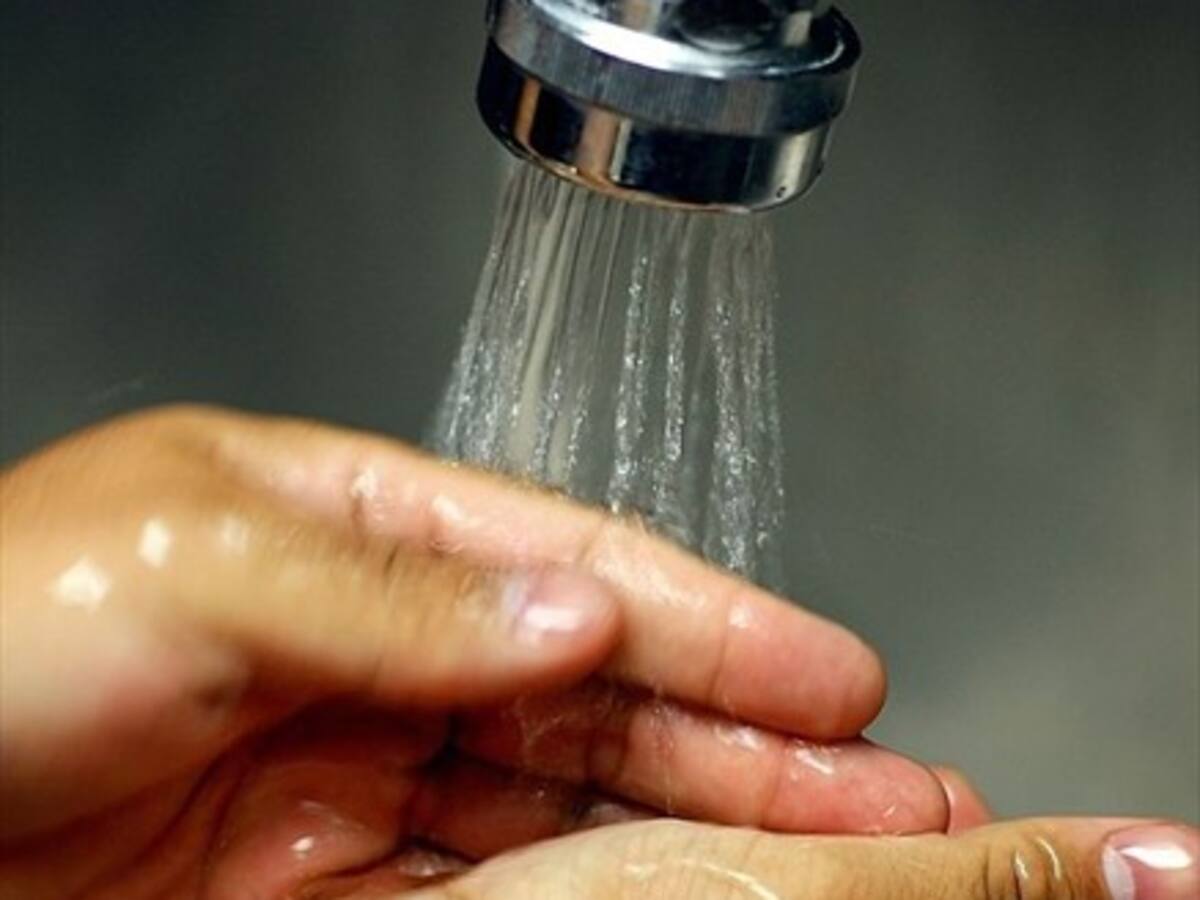 Calcula cuánta agua potable consumes por día