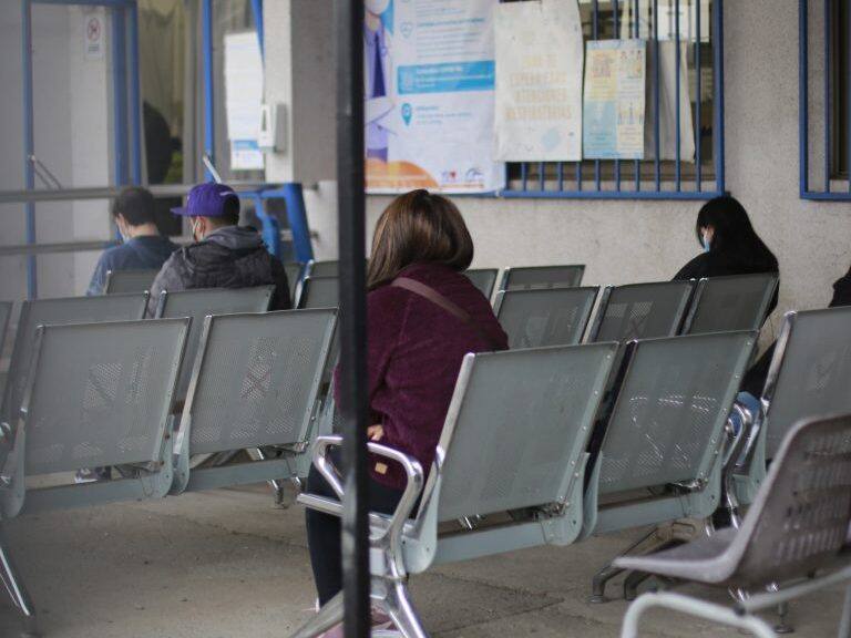 Alcaldesa de Quinta Normal por cierre de vacunatorios: «El ministro París señaló que no tenía conocimiento que acá se nos habían acabado las vacunas»