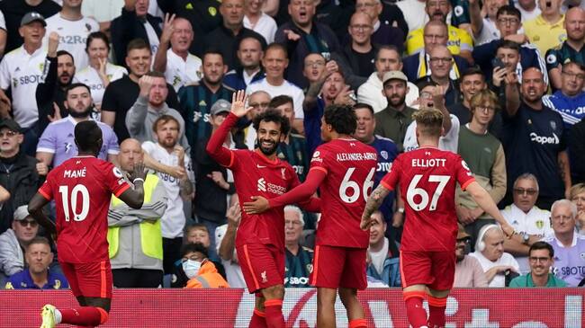 Liverpool sufrió grave lesión de un futbolista pero goleó al Leeds United de Marcelo Bielsa