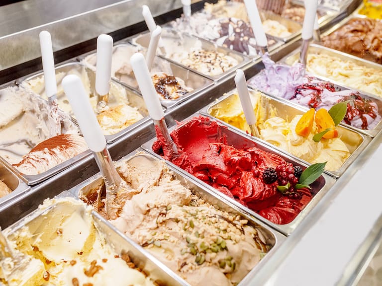 Tras casi 50 años de historia: heladería que anunció su cierre volvió a abrir y esta es su nueva dirección