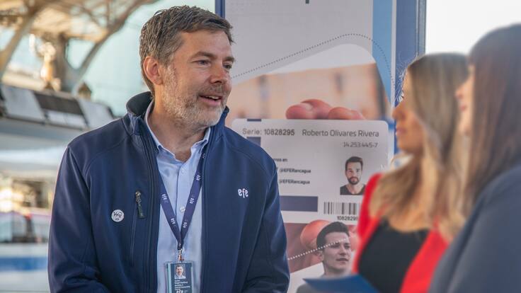 Renuncia gerente general de EFE luego del fatal choque de trenes en San Bernardo y posterior paro de conductores