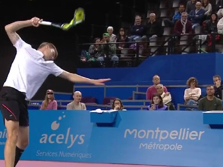 Alexander Bublik se descontrola en Francia y rompe tres raquetas en 25 segundos
