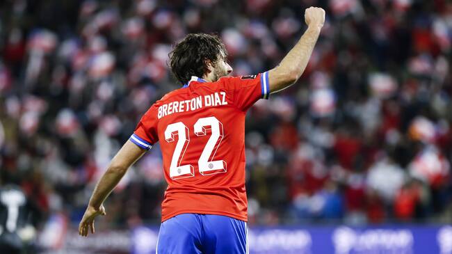 Ben Brereton quiere llegar a la última doble fecha clasificatoria