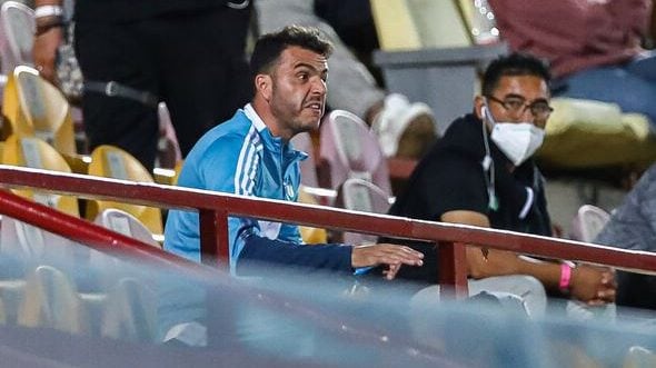 Mariano Soso fue denunciado por impartir instrucciones tras ser expulsado ante la U