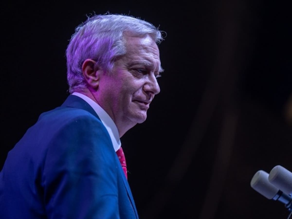 Presidente Kast vive tenso momento tras recibir abucheos y gritos de alcaldes en encuentro nacional
