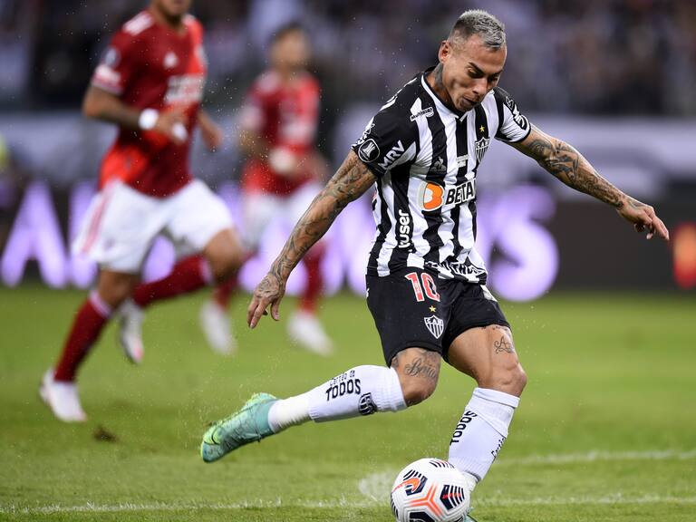 Eduardo Vargas sumó minutos en victoria del Atlético de Mineiro sobre Internacional