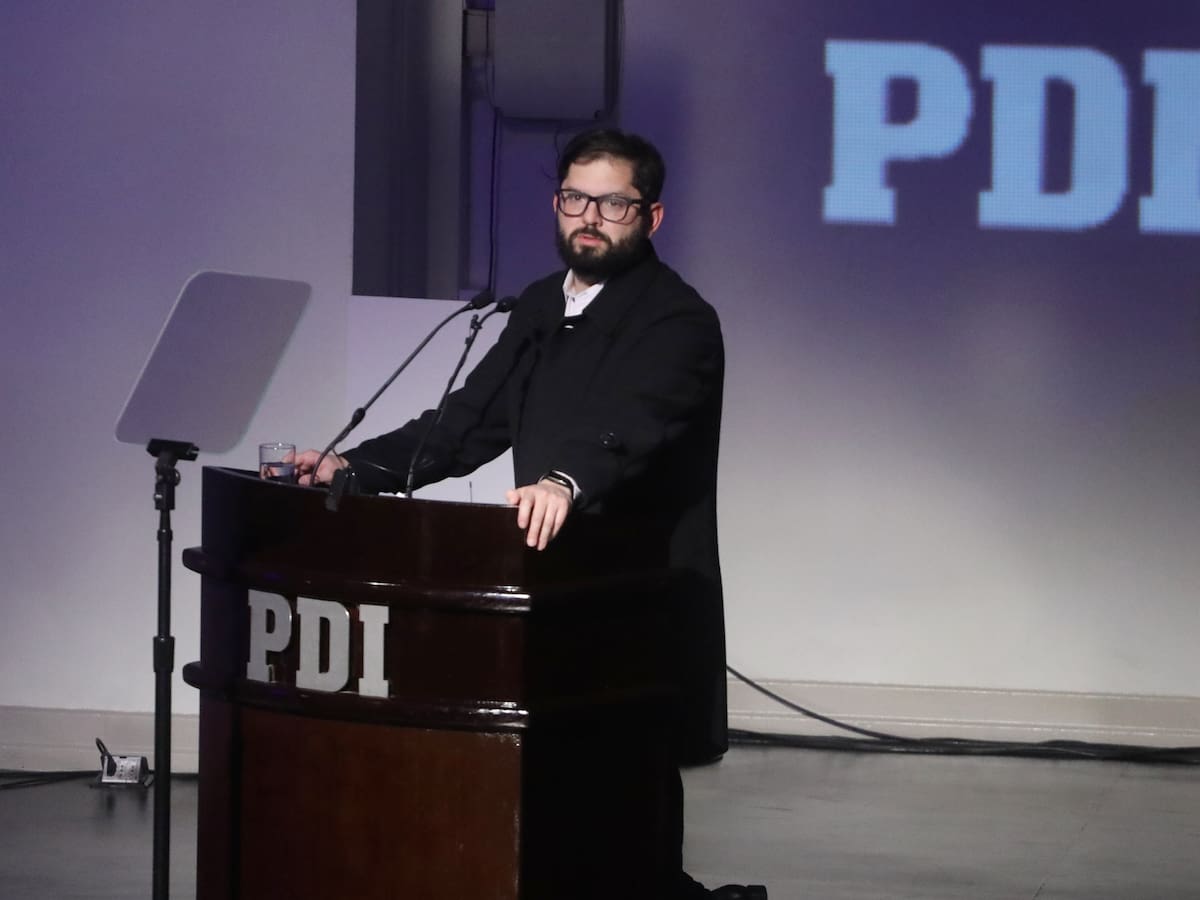 Presidente Boric en cuenta pública de la PDI: “Acá no vamos a naturalizar ni normalizar las nuevas formas de delincuencia, las vamos a combatir”
