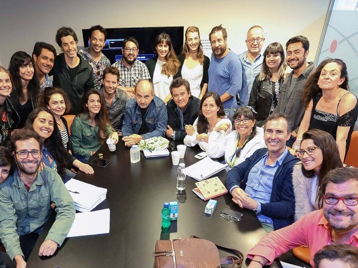 Destacado actor chileno se va al extranjero tras no encontrar trabajo: denuncia lo perjudicó