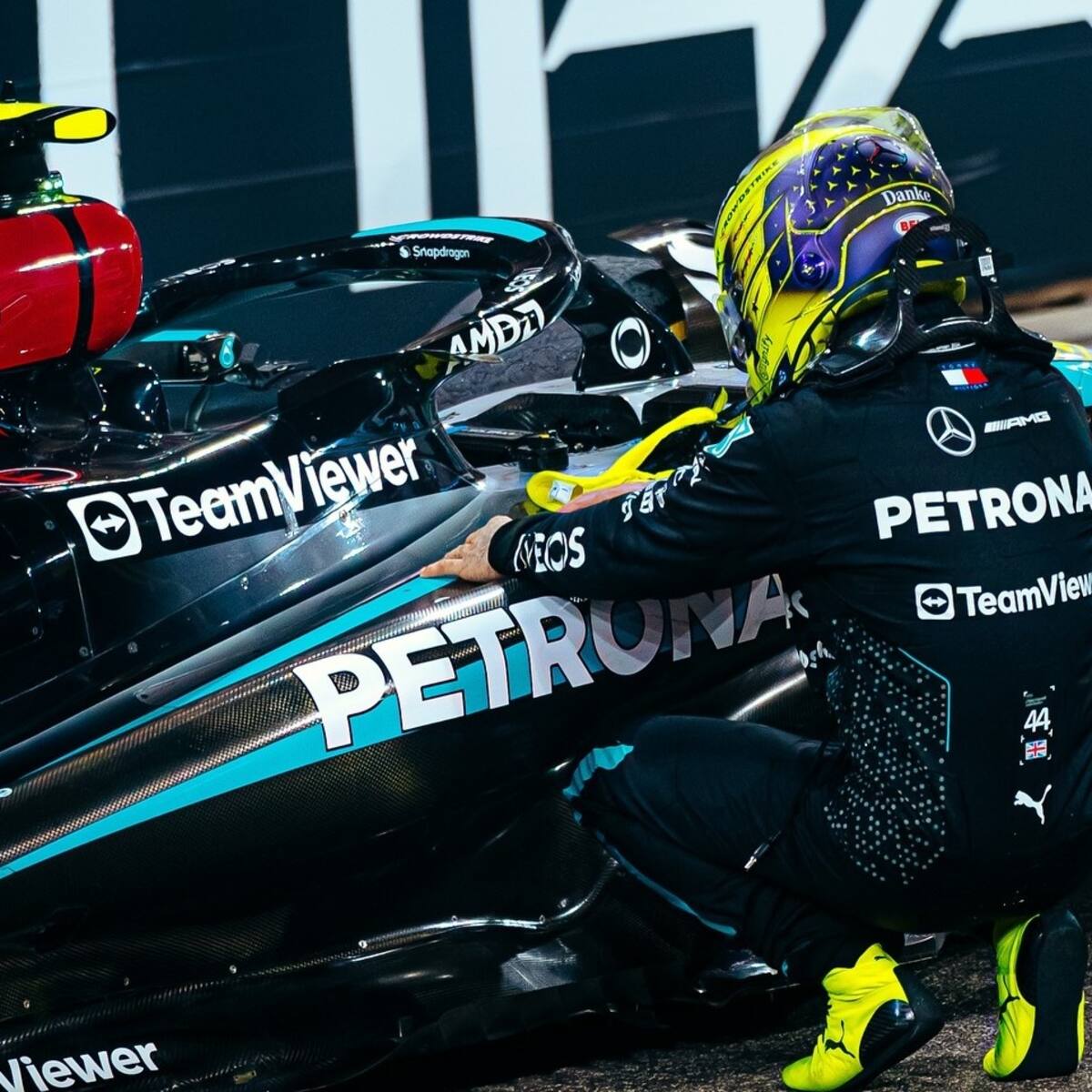 “Juntos creímos”: Lewis Hamilton le dijo adiós en pista a Mercedes después de 12 años