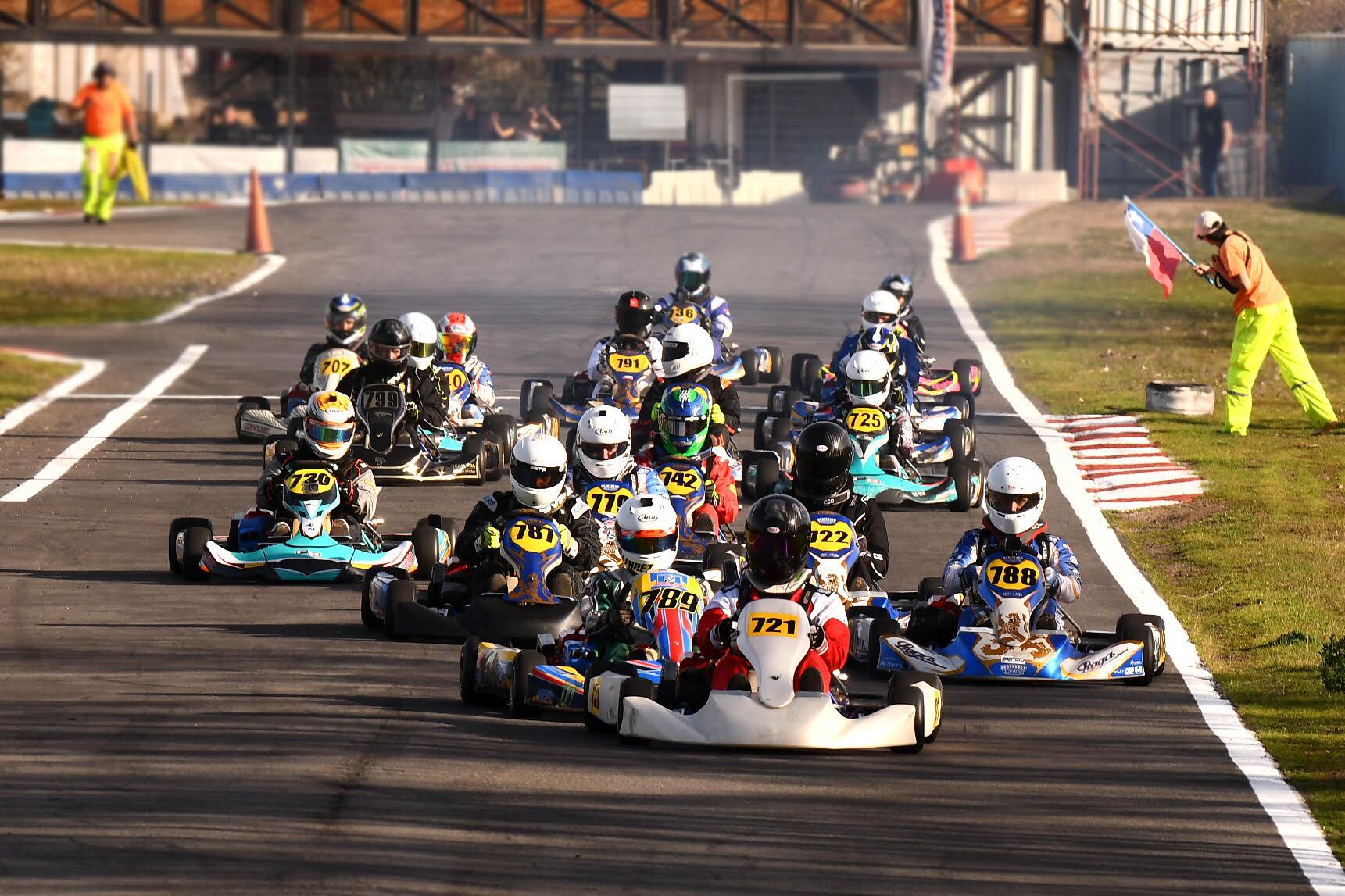 Vuelve el karting profesional en Lampa y con categoría exclusiva para mujeres