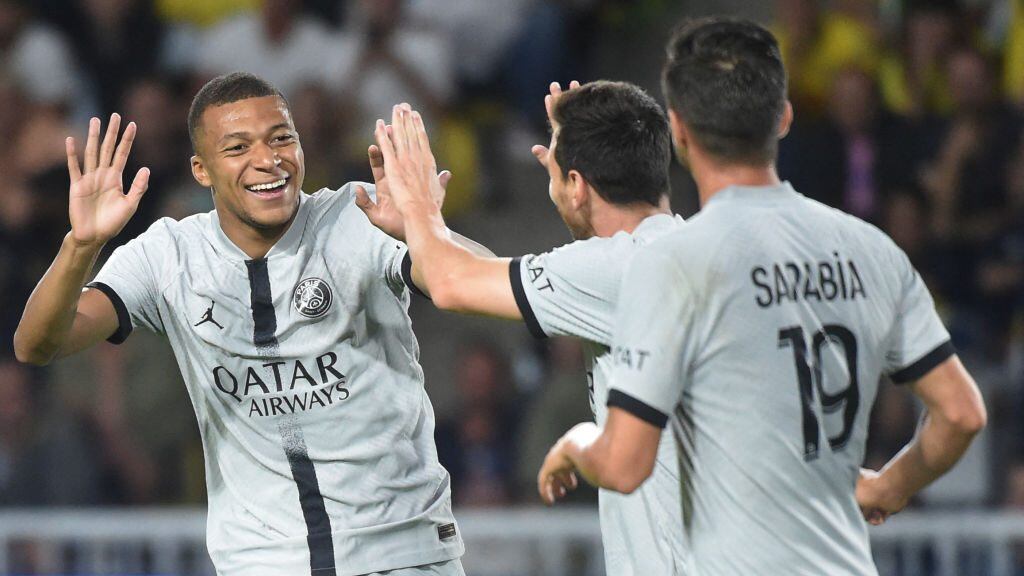 PSG golea a Nantes y alcanza el liderato de la Ligue 1