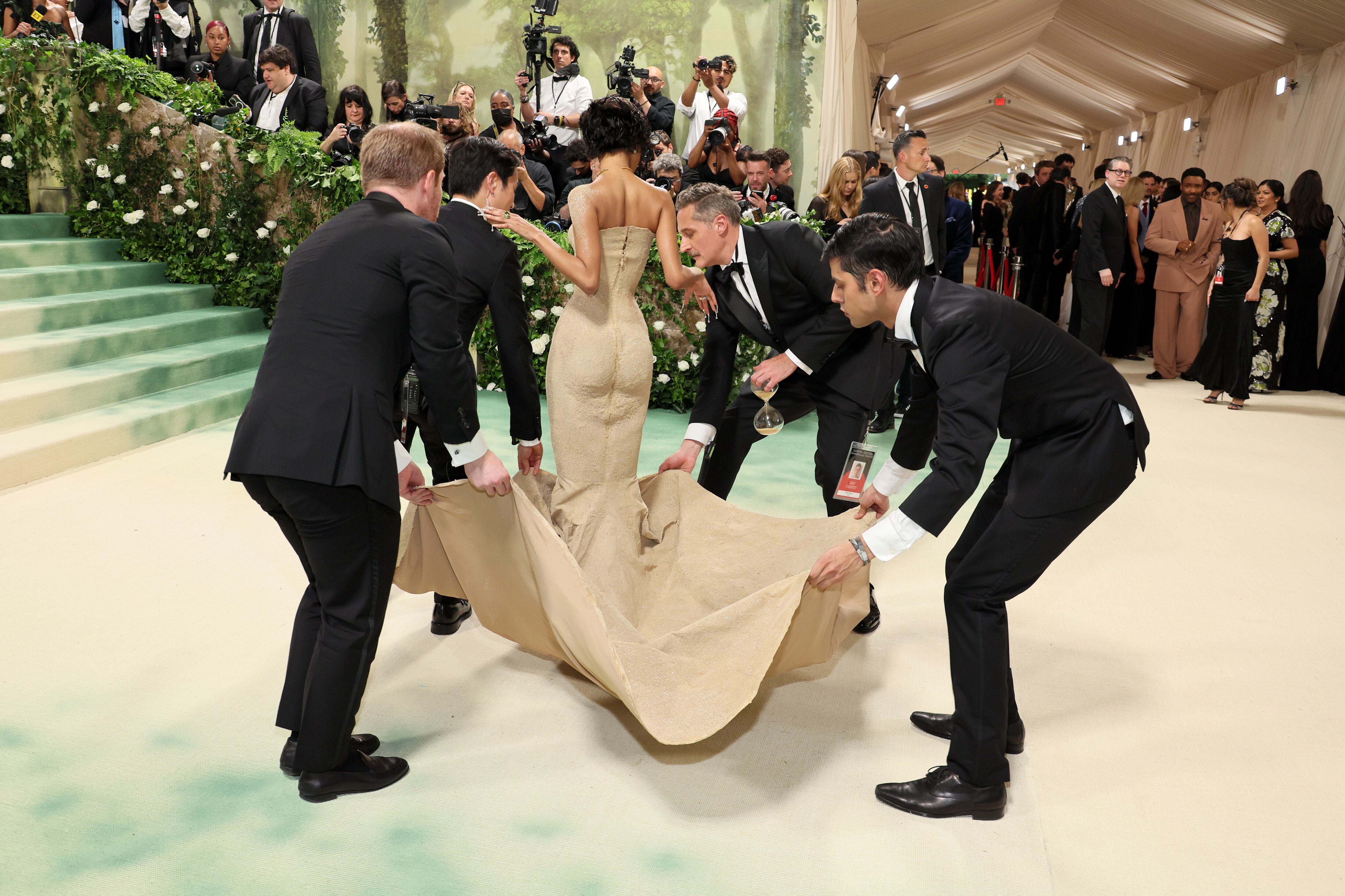 NEW YORK, NEW YORK - MAY 06: Tyla attends The 2024 Met Gala Celebrating "Sleeping Beauties: Reawakening Fashion" at The Metropolitan Museum of Art on May 06, 2024 in New York City. (Photo by Dia Dipasupil/Getty Images)