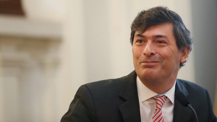4 de Mayo del 2017/SANTIAGOEn el marco del encuentro nacional de PYME GLOBAL, el vicepresidente del organismo present ÒGrowPal, tecnologa diseada para hacer posible las huertas y cultivos en departamentos y casas de espacio reducido. El sistema es controlado va telfono celular y reproduce la tecnologa industrial que se utiliza en cultivos al aire libre o en invernaderos industrialesÓ. En la imagen el precandidato presidencial Franco Parisi
FOTO:FRANCISCO FLORES SEGUEL/AGENCIAUNO