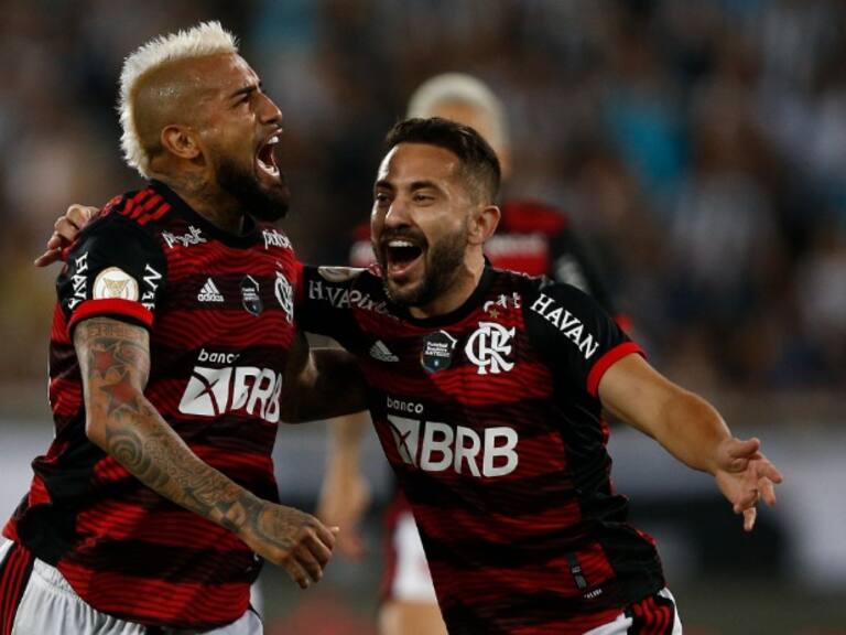 Arturo Vidal es figura y anota el gol del triunfo en el duelo entre Flamengo y Botafogo
